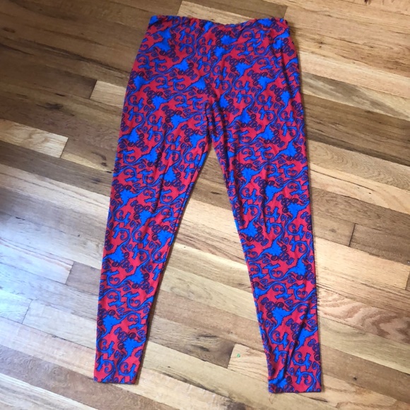 🛒Blue paisley and red lularoe leggings TC - Picture 1 of 3